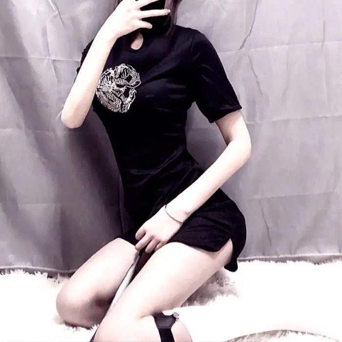 天地不仁 海报